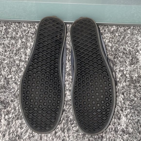 Vans Low Top Grey Lace Up. - Picture 5 of 7